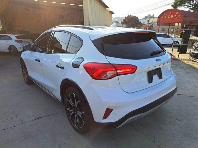 『實車實圖 實車實價』IK ACC BSM LDWS TCS 配備齊全 一手車 氣氛佳 品質保證 寶佳汽車歡迎您來電  第16張相片