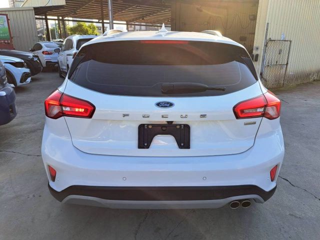 『實車實圖 實車實價』IK ACC BSM LDWS TCS 配備齊全 一手車 氣氛佳 品質保證 寶佳汽車歡迎您來電  第17張相片