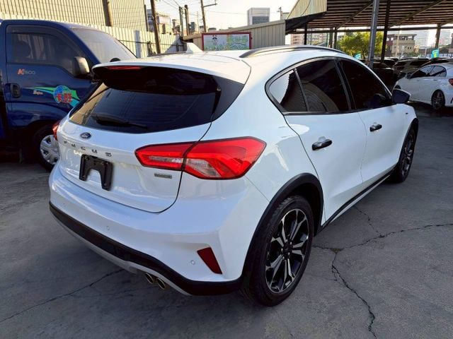 『實車實圖 實車實價』IK ACC BSM LDWS TCS 配備齊全 一手車 氣氛佳 品質保證 寶佳汽車歡迎您來電  第18張相片