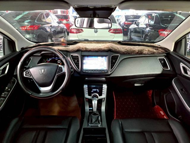 『實車實圖 實車實價』IK PYM 抬頭顯示 電動椅 配備齊全 一手車 氣氛佳 品質保證 寶佳汽車歡迎您來電  第6張相片