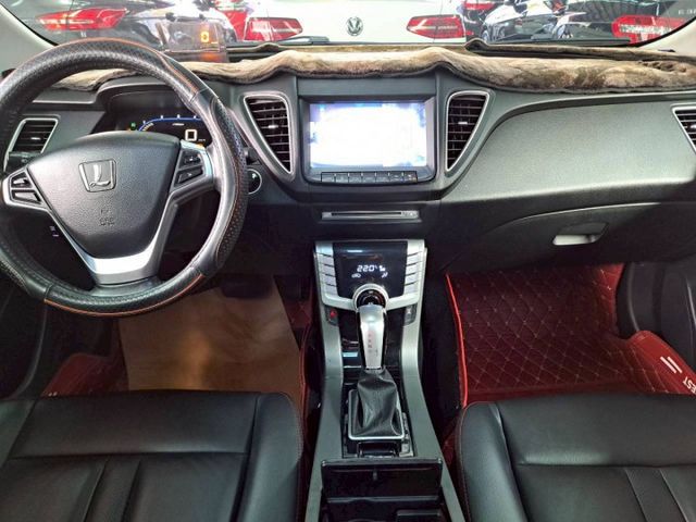 『實車實圖 實車實價』IK PYM 抬頭顯示 電動椅 配備齊全 一手車 氣氛佳 品質保證 寶佳汽車歡迎您來電  第8張相片