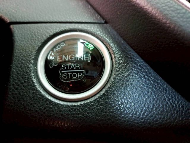 『實車實圖 實車實價』IK PYM 抬頭顯示 電動椅 配備齊全 一手車 氣氛佳 品質保證 寶佳汽車歡迎您來電  第12張相片