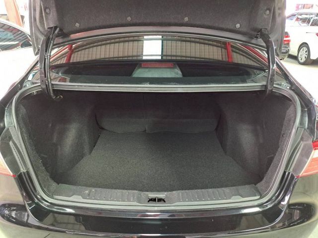 『實車實圖 實車實價』IK PYM 抬頭顯示 電動椅 配備齊全 一手車 氣氛佳 品質保證 寶佳汽車歡迎您來電  第15張相片