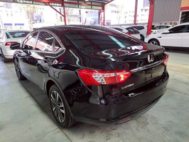 『實車實圖 實車實價』IK PYM 抬頭顯示 電動椅 配備齊全 一手車 氣氛佳 品質保證 寶佳汽車歡迎您來電  第16張相片