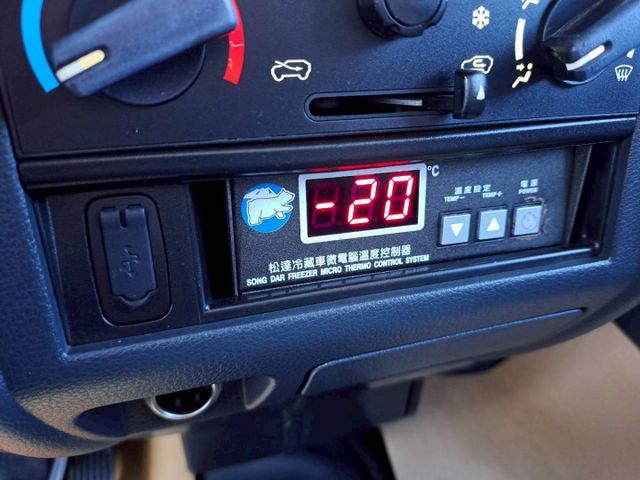 『實車實圖 實車實價』-20C冷凍廂 TCS 配備齊全 一手車 氣氛佳 品質保證 寶佳汽車歡迎您來電  第13張相片