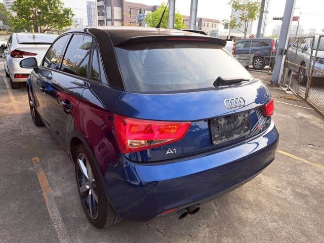 『實車實圖 實車實價』TCS TPMS 運動版配備齊全 一手車 氣氛佳 品質保證 寶佳汽車歡迎您來電  第17張相片