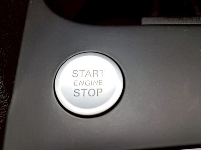 『實車實圖 實車實價』 正一手車 氣氛佳 非惡操車款 第三方專業認證原廠專業保固 寶佳汽車歡迎您來電  第10張相片