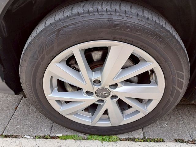 『實車實圖 實車實價』 正一手車 氣氛佳 非惡操車款 第三方專業認證原廠專業保固 寶佳汽車歡迎您來電  第20張相片