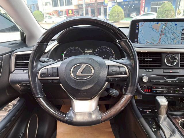 『實車實圖 實車實價』IK ACC LDWS TCS BSM 旗艦版配備齊全 一手車氣氛佳 品質保證 寶佳汽車歡迎您來電  第7張相片