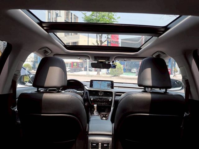 『實車實圖 實車實價』IK ACC LDWS TCS BSM 旗艦版配備齊全 一手車氣氛佳 品質保證 寶佳汽車歡迎您來電  第10張相片