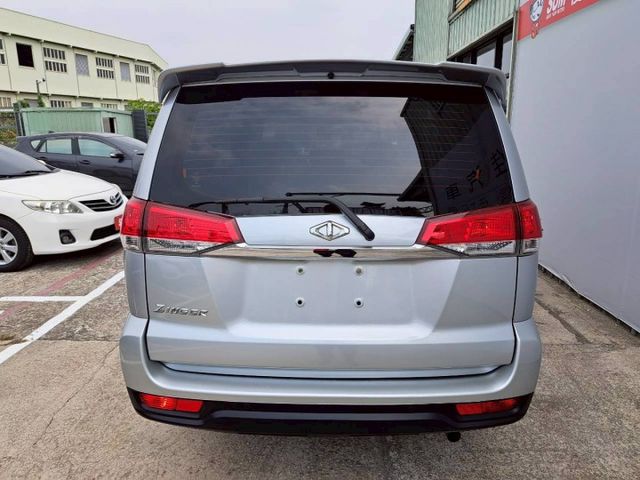 『實車實圖 實車實價』 正一手車 氣氛佳 非惡操車款 第三方專業認證原廠專業保固 寶佳汽車歡迎您來電  第18張相片