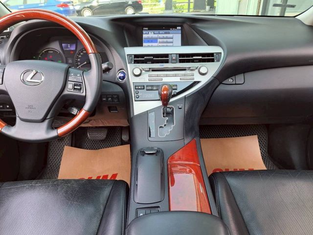 『實車實圖 實車實價』頂級配備齊全 一手車 氣氛佳 品質保證 寶佳汽車歡迎您來電  第8張相片