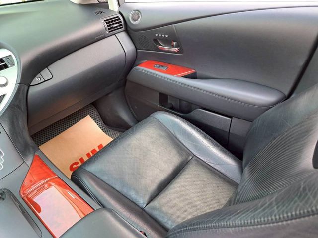 『實車實圖 實車實價』頂級配備齊全 一手車 氣氛佳 品質保證 寶佳汽車歡迎您來電  第9張相片