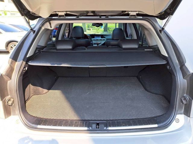 『實車實圖 實車實價』頂級配備齊全 一手車 氣氛佳 品質保證 寶佳汽車歡迎您來電  第15張相片