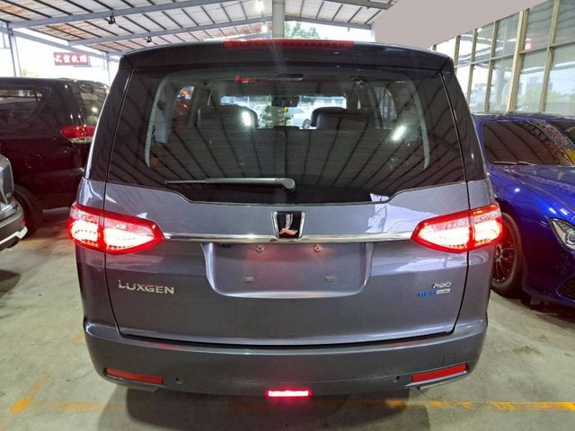 『實車實圖 實車實價』IK 360環景 TCS ESP 8人座配備齊全 一手車 氣氛佳 品質保證 寶佳汽車歡迎您來電  第17張相片