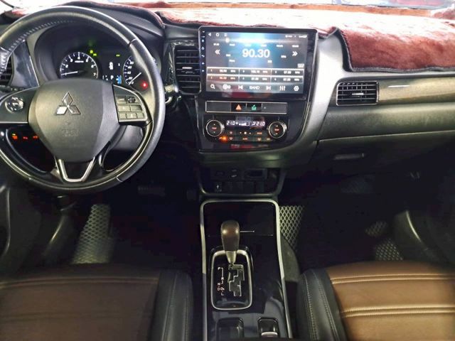 『實車實圖 實車實價』IK ACC LDWS TCS 旗艦版配備齊全 一手車 氣氛佳 品質保證 寶佳汽車歡迎您來電  第8張相片