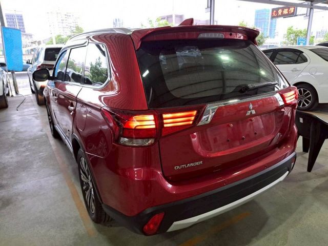 『實車實圖 實車實價』IK ACC LDWS TCS 旗艦版配備齊全 一手車 氣氛佳 品質保證 寶佳汽車歡迎您來電  第16張相片