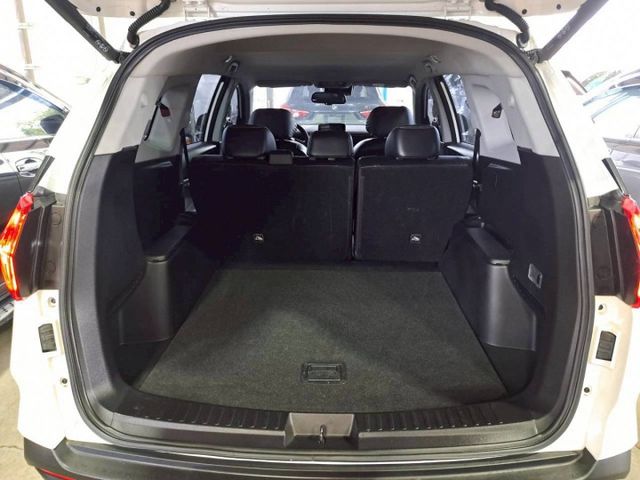 『實車實圖 實車實價』IK 360度環景 抬頭 自動停車 智行版配備齊全 一手車 氣氛佳 品質保證 寶佳汽車歡迎您來電  第10張相片