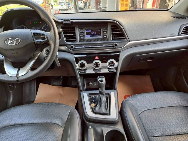 『實車實圖 實車實價』 正一手車 氣氛佳 非惡操車款 第三方專業認證原廠專業保固 寶佳汽車歡迎您來電  第7張相片