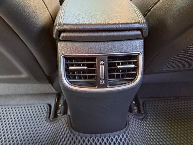 『實車實圖 實車實價』 正一手車 氣氛佳 非惡操車款 第三方專業認證原廠專業保固 寶佳汽車歡迎您來電  第14張相片