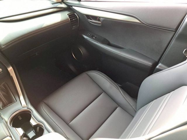 『實車實圖 實車實價』IK LTA PCS TCS TPMS 豪華版配備齊全 一手車氣氛佳 品質保證 寶佳汽車歡迎您來電  第9張相片