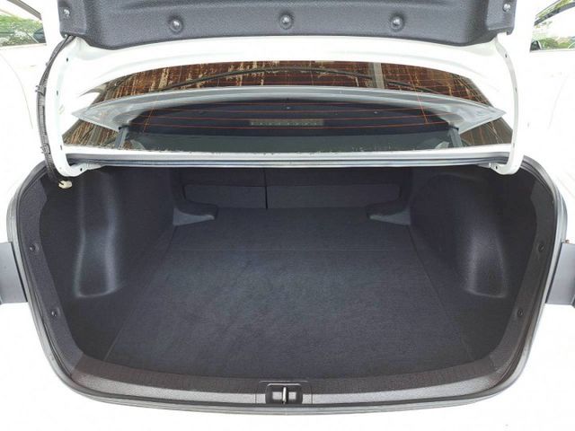 『實車實圖 實車實價』IK ACC LWDS TCS 尊爵版配備齊全 一手車氣氛佳 品質保證 寶佳汽車歡迎您來電  第15張相片