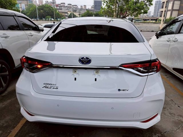 『實車實圖 實車實價』IK ACC LWDS TCS 尊爵版配備齊全 一手車氣氛佳 品質保證 寶佳汽車歡迎您來電  第17張相片