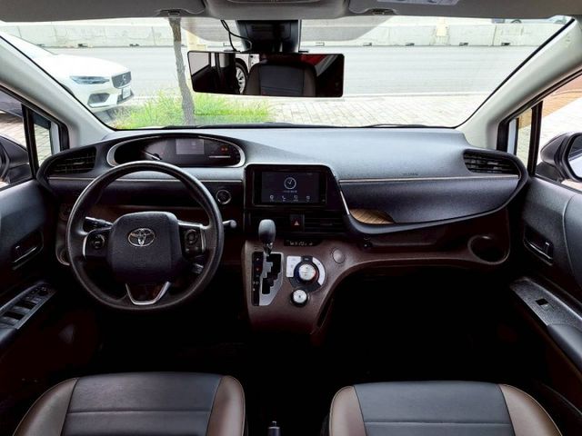 『實車實圖 實車實價』IK LWDS ACC TCS 單滑門豪華+版配備齊全 一手車氣氛佳 品質保證 寶佳汽車歡迎您來電  第6張相片