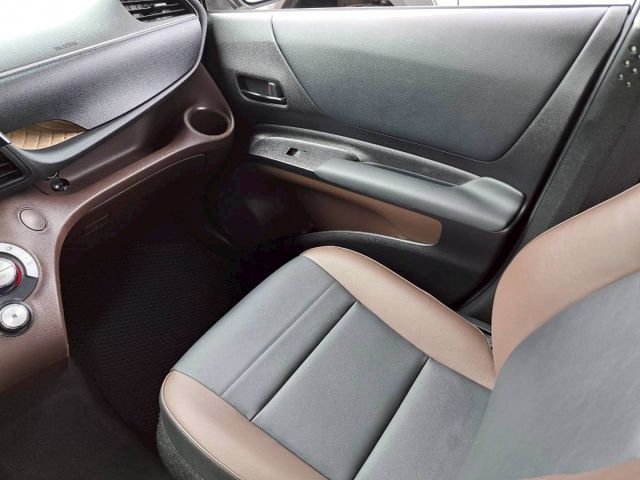 『實車實圖 實車實價』IK LWDS ACC TCS 單滑門豪華+版配備齊全 一手車氣氛佳 品質保證 寶佳汽車歡迎您來電  第9張相片