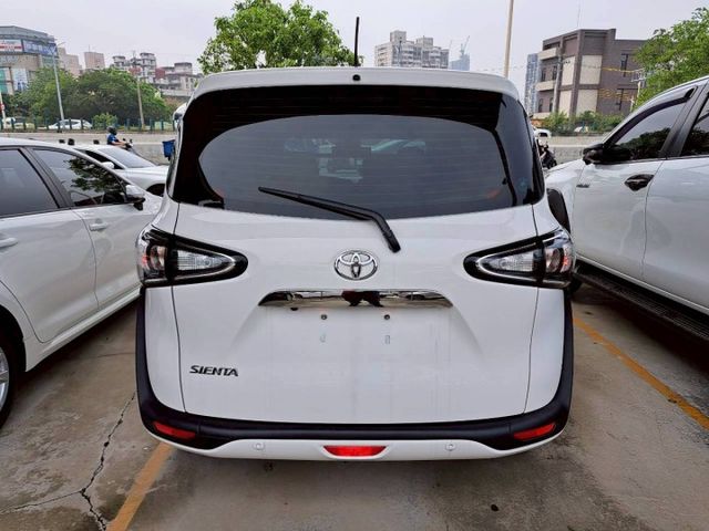 『實車實圖 實車實價』IK LWDS ACC TCS 單滑門豪華+版配備齊全 一手車氣氛佳 品質保證 寶佳汽車歡迎您來電  第17張相片