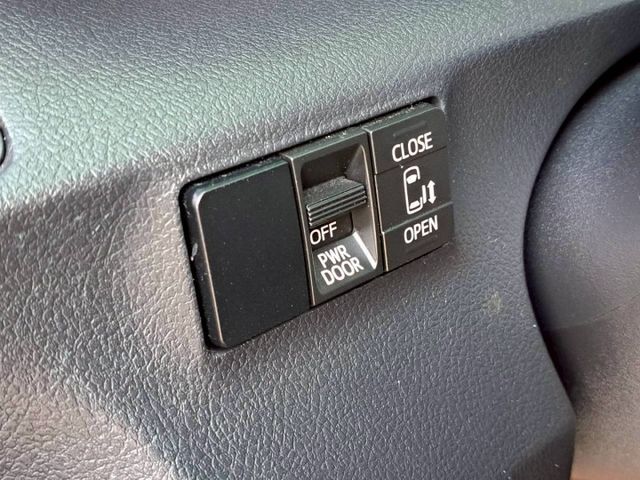 『實車實圖 實車實價』IK ACC LWDS TCS 單滑門豪華+版配備齊全 一手車氣氛佳 品質保證 寶佳汽車歡迎您來電  第12張相片