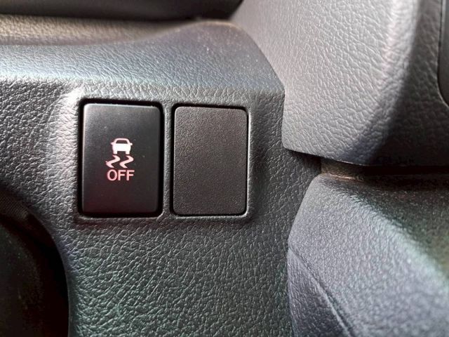 『實車實圖 實車實價』IK ACC LWDS TCS 單滑門豪華+版配備齊全 一手車氣氛佳 品質保證 寶佳汽車歡迎您來電  第13張相片