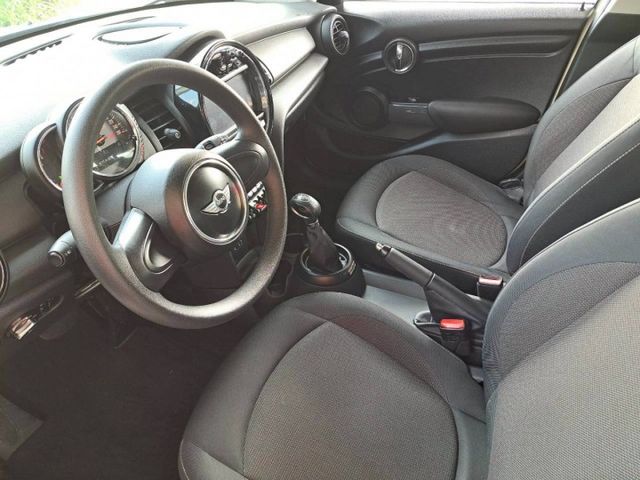 『實車實圖 實車實價』IK TV GPS TCS ONE版配備齊全 一手車氣氛佳 品質保證 寶佳汽車歡迎您來電  第4張相片