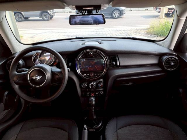 『實車實圖 實車實價』IK TV GPS TCS ONE版配備齊全 一手車氣氛佳 品質保證 寶佳汽車歡迎您來電  第6張相片