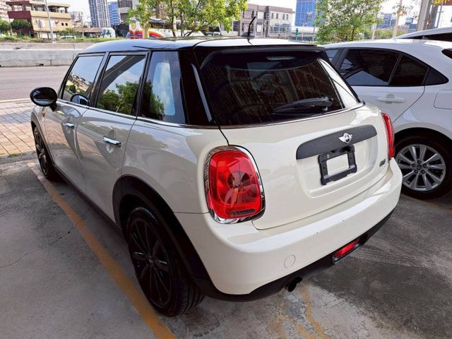 『實車實圖 實車實價』IK TV GPS TCS ONE版配備齊全 一手車氣氛佳 品質保證 寶佳汽車歡迎您來電  第11張相片