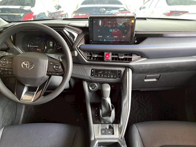 『實車實圖 實車實價』IK ACC LEDS TCS PVM 酷勁版配備齊全 一手車氣氛佳 品質保證 寶佳汽車歡迎您來電  第8張相片