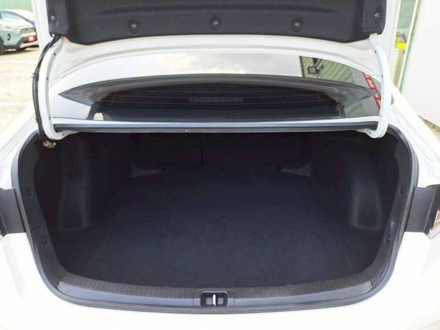 『實車實圖 實車實價』ACC LWDS TCS TPMS 豪華版配備齊全 一手車氣氛佳 品質保證 寶佳汽車歡迎您來電  第15張相片