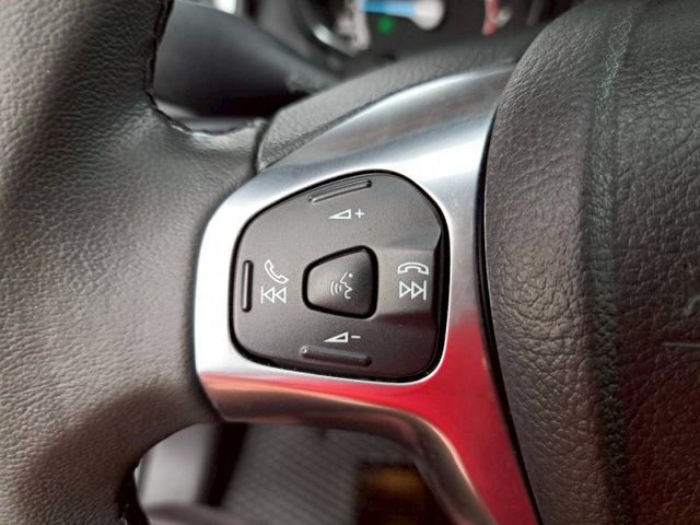 『實車實圖 實車實價』IK TV GPS TCS TPMS 運動版配備齊全 一手車氣氛佳 品質保證 寶佳汽車歡迎您來電  第10張相片