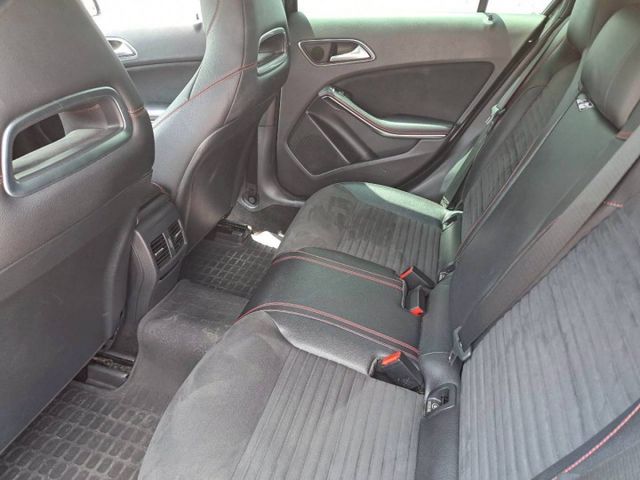 『實車實圖 實車實價』IK F1快撥 TCS BSM AMG版配備齊全 一手車氣氛佳 品質保證 寶佳汽車歡迎您來電  第5張相片