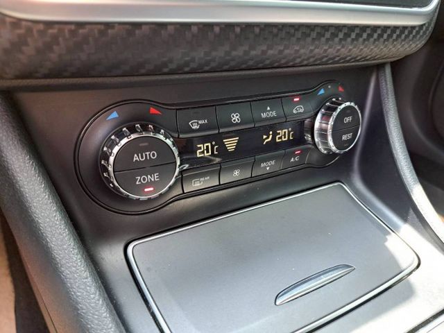 『實車實圖 實車實價』IK F1快撥 TCS BSM AMG版配備齊全 一手車氣氛佳 品質保證 寶佳汽車歡迎您來電  第13張相片