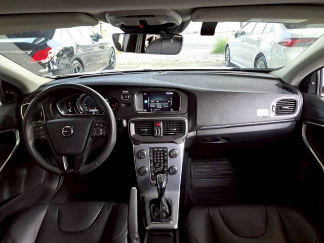 『實車實圖 實車實價』IK ACC LWDS TCS 運動版配備齊全 一手車氣氛佳 品質保證 寶佳汽車歡迎您來電  第6張相片