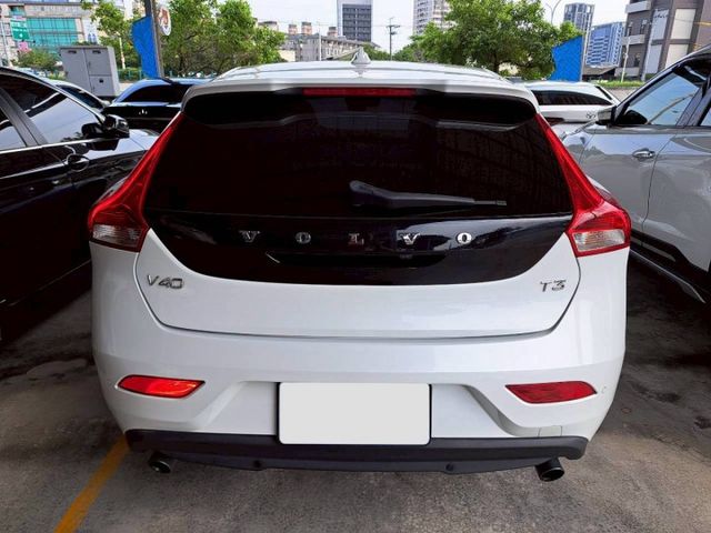 『實車實圖 實車實價』IK ACC LWDS TCS 運動版配備齊全 一手車氣氛佳 品質保證 寶佳汽車歡迎您來電  第16張相片