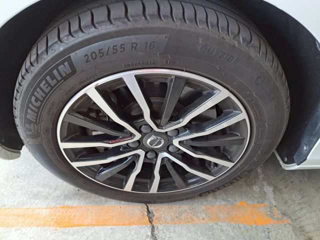 『實車實圖 實車實價』IK ACC LWDS TCS 運動版配備齊全 一手車氣氛佳 品質保證 寶佳汽車歡迎您來電  第20張相片