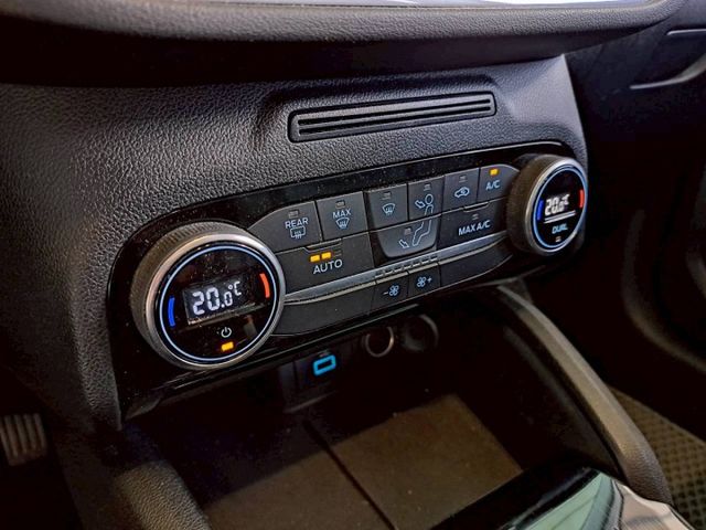 『實車實圖 實車實價』IK ACC LWDS TCS BSM GPS版配備齊全 一手車氣氛佳品質保證 寶佳汽車歡迎您來電  第12張相片