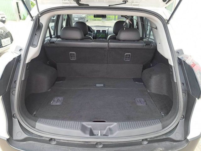 『實車實圖 實車實價』IK GPS TV TCS 電尾門 輕鬆版配備齊全 一手車氣氛佳 品質保證 寶佳汽車歡迎您來電  第15張相片