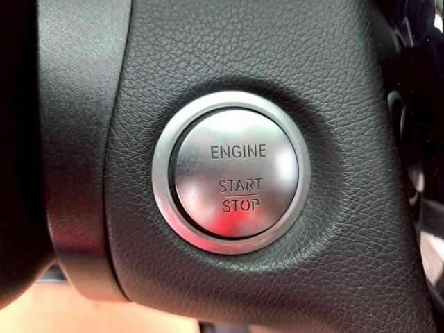 『實車實圖 實車實價』IK TCS BSM 雙電動椅 TPMS 配備齊全 一手車氣氛佳 品質保證 寶佳汽車歡迎您來電  第16張相片