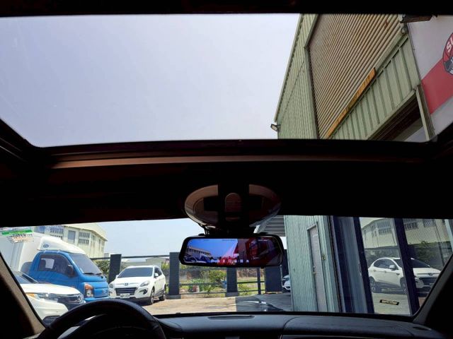 『實車實圖 實車實價』 正一手車 氣氛佳 非惡操車款 第三方專業認證原廠專業保固 寶佳汽車歡迎您來電  第10張相片