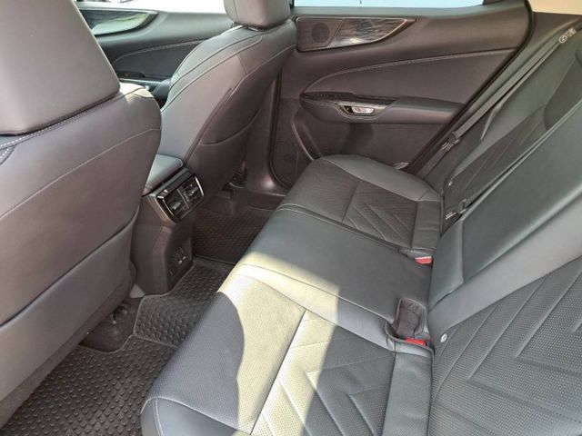 『實車實圖 實車實價』IK ACC LDWS TCS 頂級配備齊全 一手車 氣氛佳 品質保證 寶佳汽車歡迎您來電  第5張相片