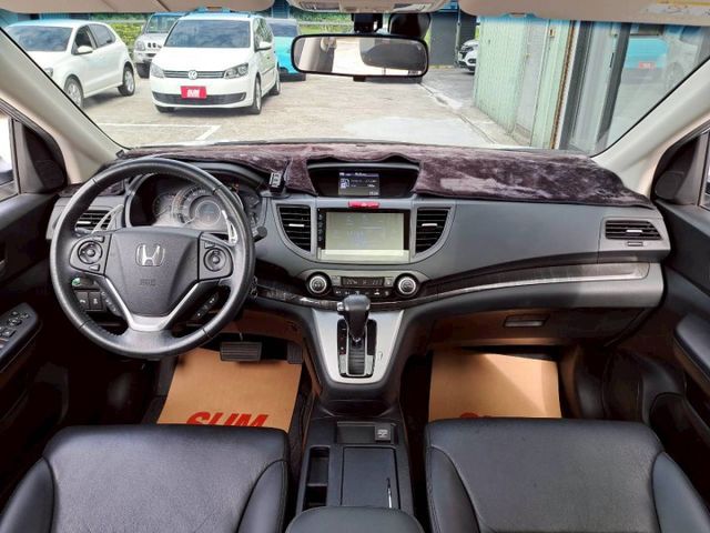 『實車實圖 實車實價』F1手自排快撥 TCS GPS 4WD版配備齊全 一手車氣氛佳 品質保證 寶佳汽車歡迎您來電  第6張相片