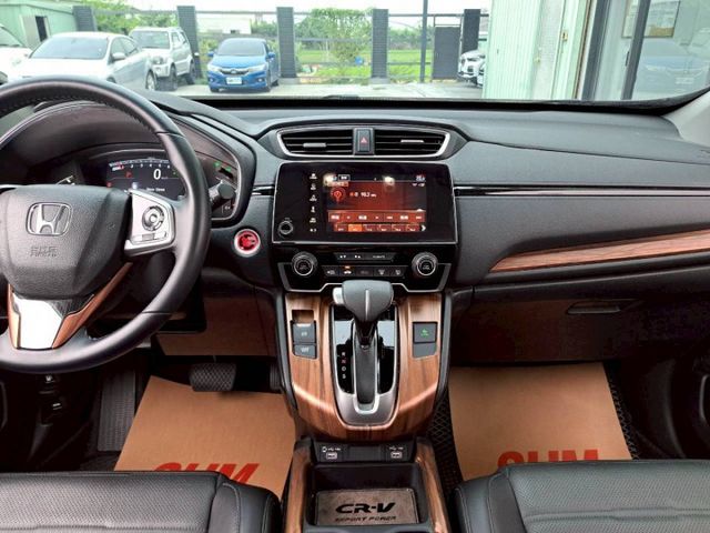 『實車實圖 實車實價』IK GPS ACC LDWS 全景 電尾S版配備齊全 一手車氣氛佳 品質保證 寶佳汽車歡迎您來電  第8張相片